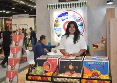 Nafisa Hassan welcome any guests to the stand of Egyptian produce trader Gouda. They export citrus and sweet potatoes, as well as grapes and pomegranates, among other produce.